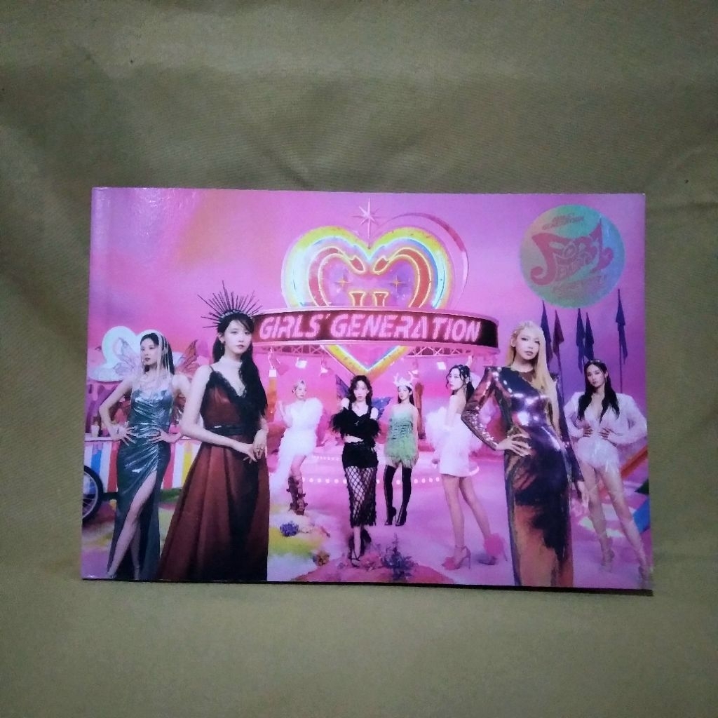 (read desc) SNSD Girls' Generation unsealed album Forever 1