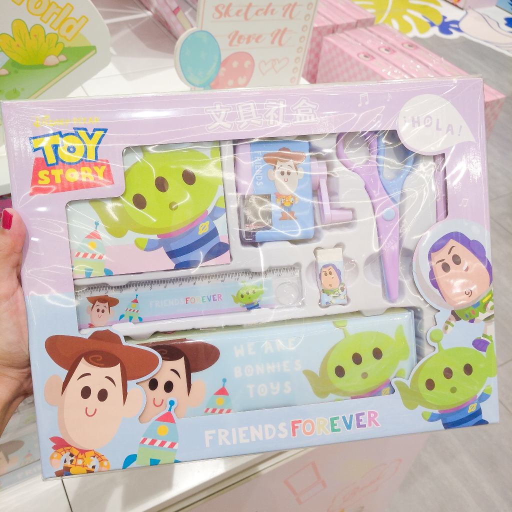 

Disney Toy Story Cute Stationery Gift Box Set Pencilcase Pencil Satu Set Alat Tulis Sekolah Kado Anak Kotak Pensil Rautan Notebook Perkalian Gunting Lucu Penggaris