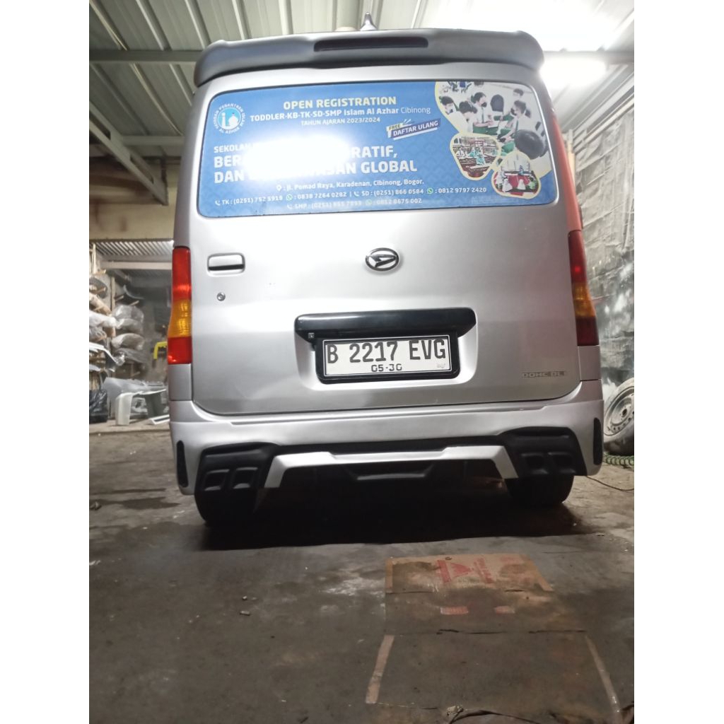 Bodykit granmax samping belakang