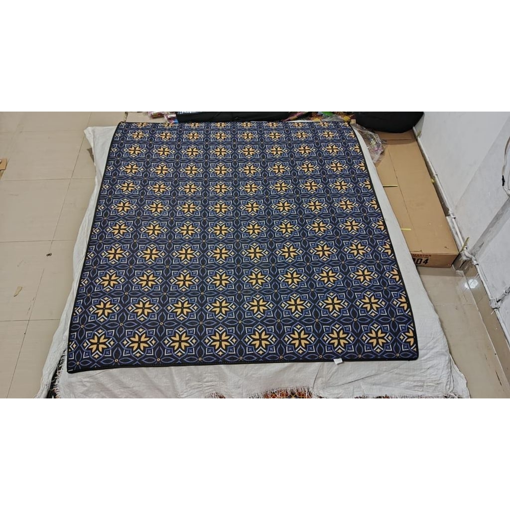 Karpet foam  UK 180x180cm 
TIKAR tebal
bisa cod instan FL 
SANGAT COCOK UNTUK SANTAI DI RUMAH BERSAM