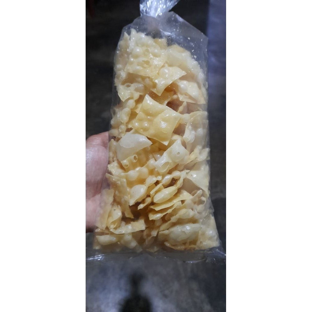 

kripik pangsit ukuran 100gram