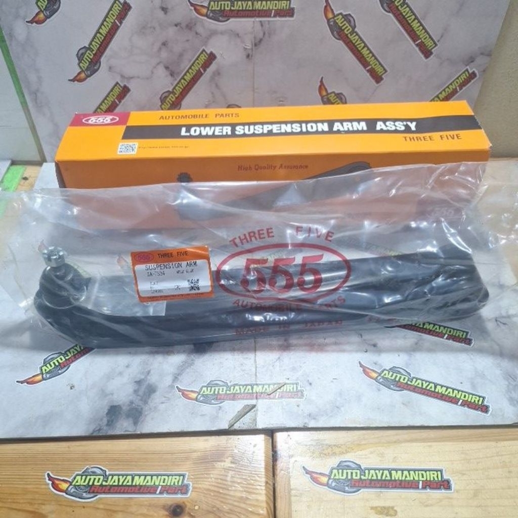 Sayap bawah Lower arm Apv Futura Merk 555 Japan