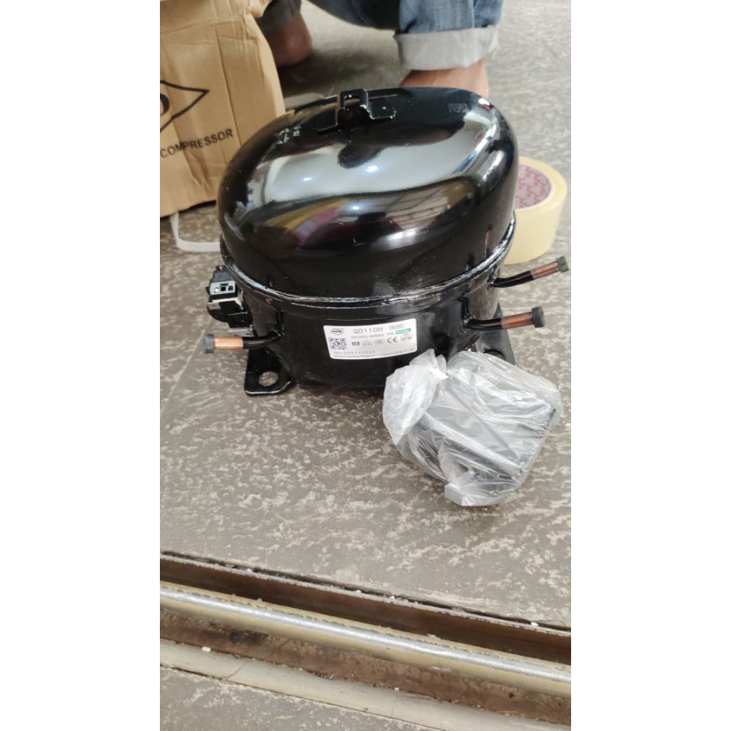 KOMPRESOR KULKAS/SHOWCASE/FREEZER/CHILLER QD110H / QD110CZ ( 1/3PK R134 )