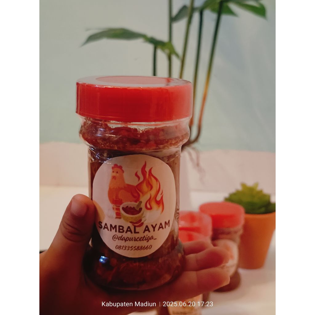 

sambal Ayam Suwir Dapurcetiga netto 110gr