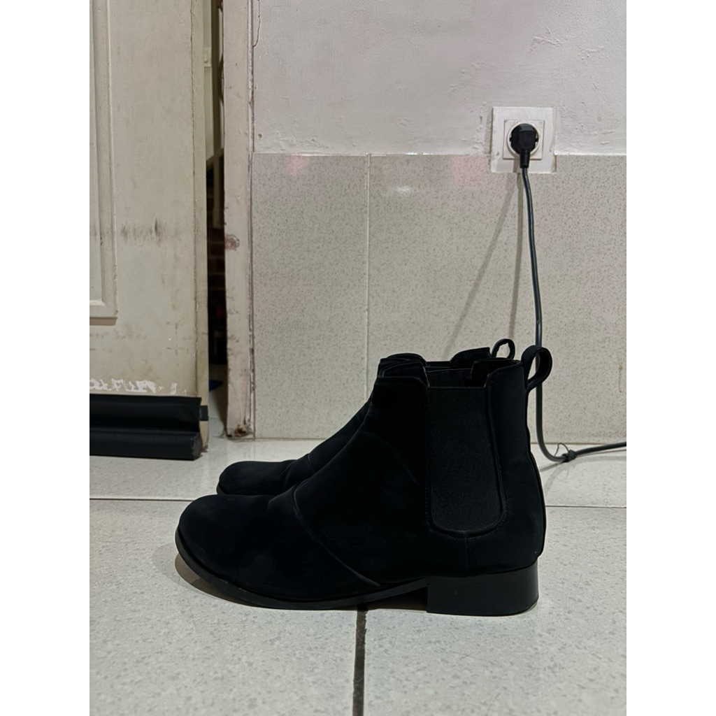 [PRELOVED] Sepatu Chelsea Ankle Boots