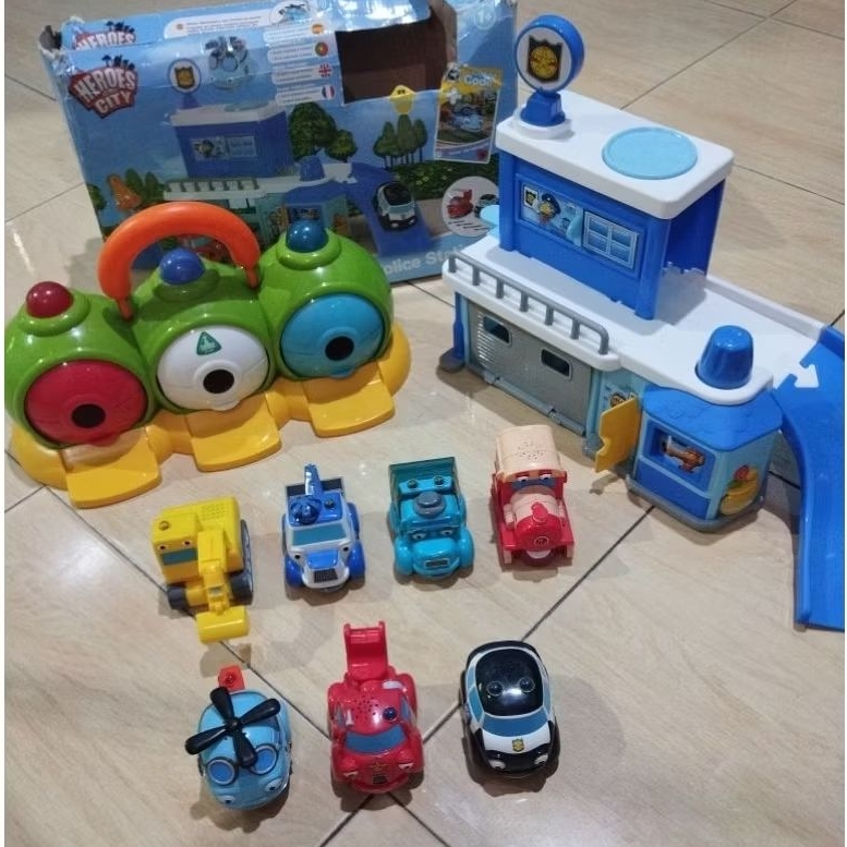 TAKE ALL preloved Dickie Toys (serial Heroes of the City) + ELC Garage + fire truck, police, helicop