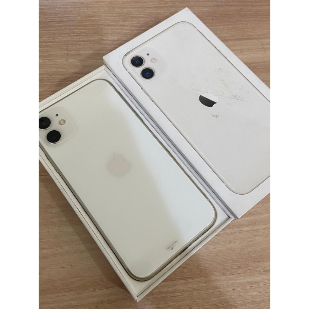 Apple Iphone 11 64 gb / 128 gb Seken Mulus Fullset Bergaransi