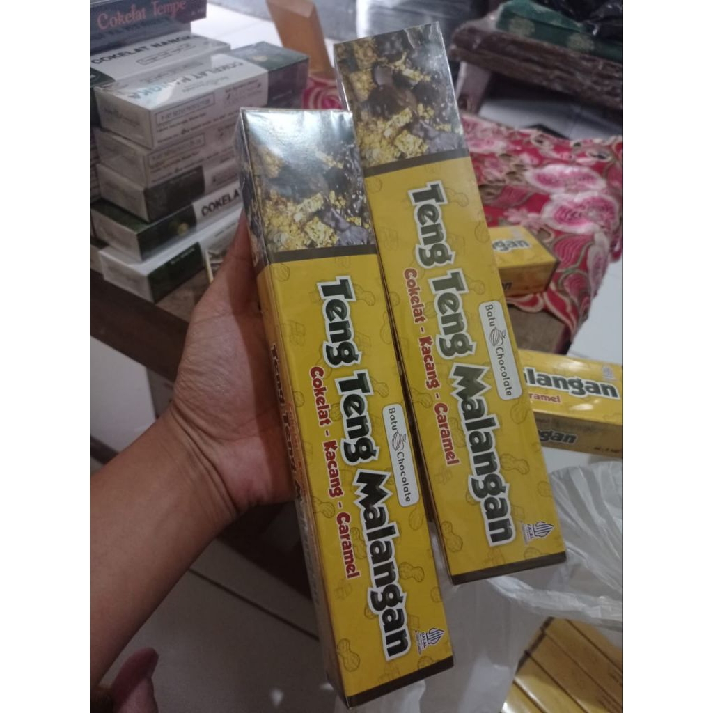 

OLEH OLEH BATU MALANG teng teng malangan coklat kacang karamel