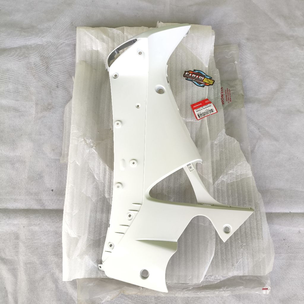 64450-KTM-850FMX cover sayap dalam legsiel dalam kiri putih Supra x 125 old lama original AHM