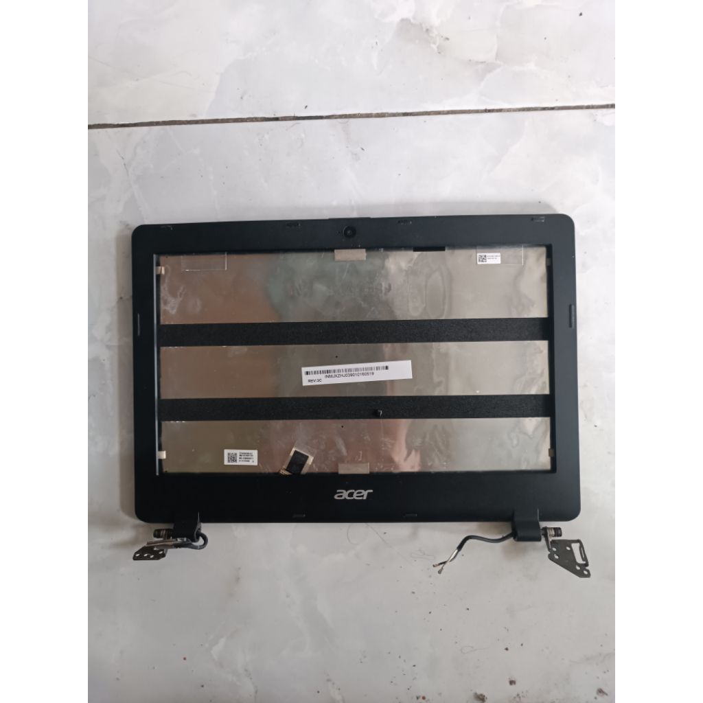 Jual Casing Laptop Acer ES1-131series, khususnya bagian penutup layar LCD