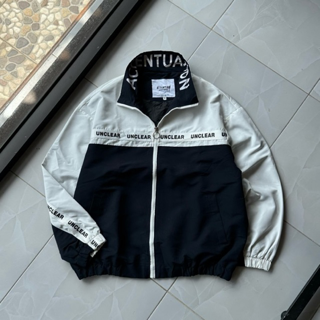 ATTENTION WINDBREAKER JACKET