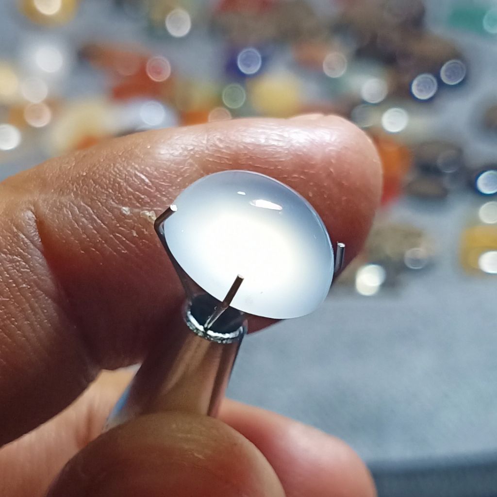 Batu Anggur Lawas Kristal Giwang