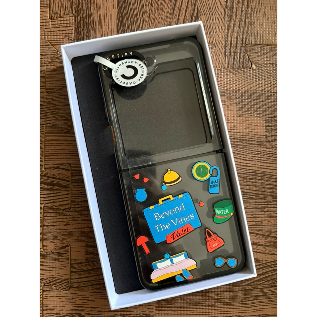 Casetify Samsung Z Flip 5 - Casetify X Beyond the Vines