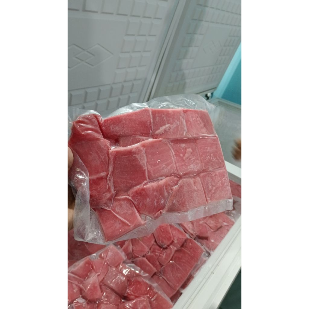 

IKAN TUNA SEGAR KEMASAN 600 GRAM LANGSUNG DARI GUDANG