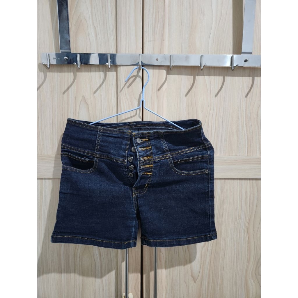 Preloved Nudie Jeans CO Hot Pants