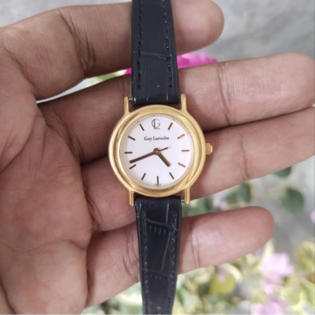 Jam Tangan Guy Laroche