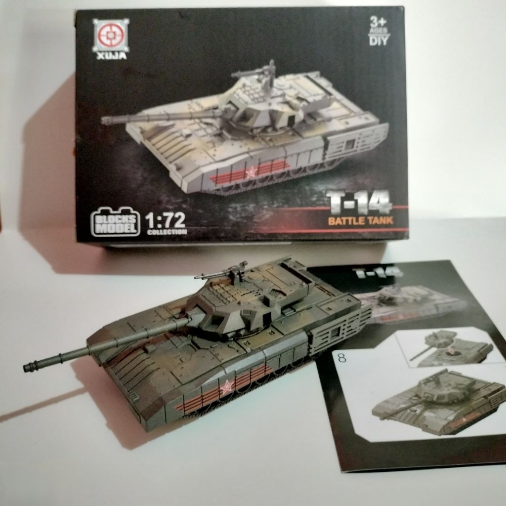 Model kit Tank Baja T14 Armata 1:72 kendaraan military