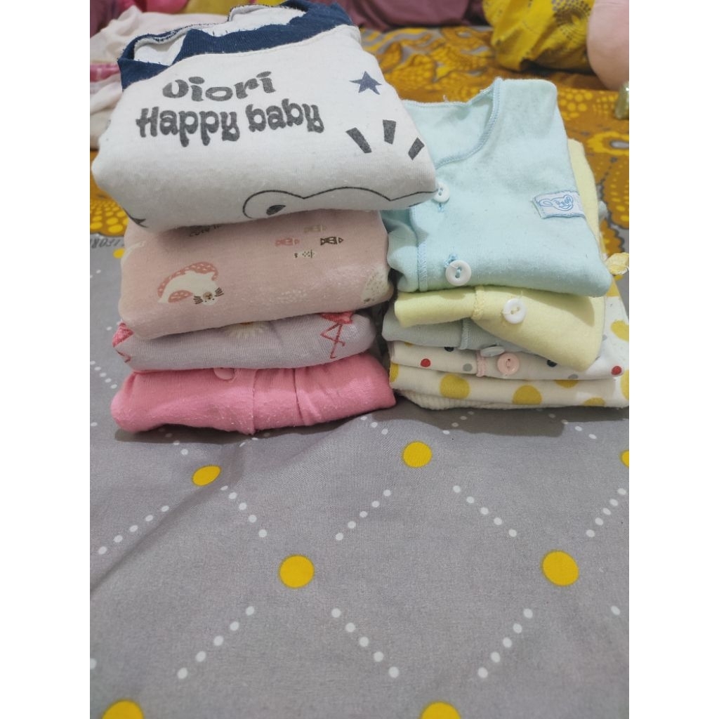 Hibah baju bayi