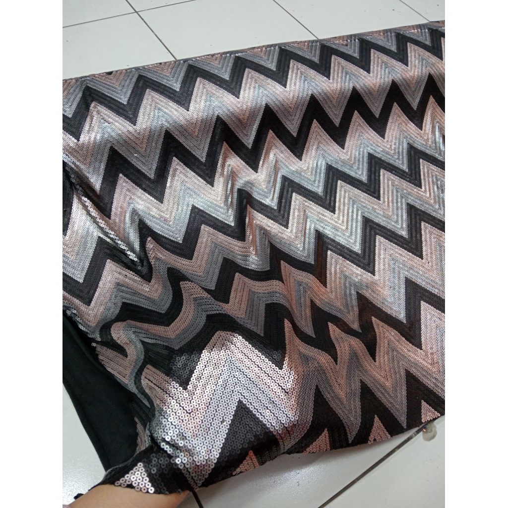 BAHAN/KAIN SPANDEK SEQUIN/KAIN SPANDEK MOTIF BERSEQUIN