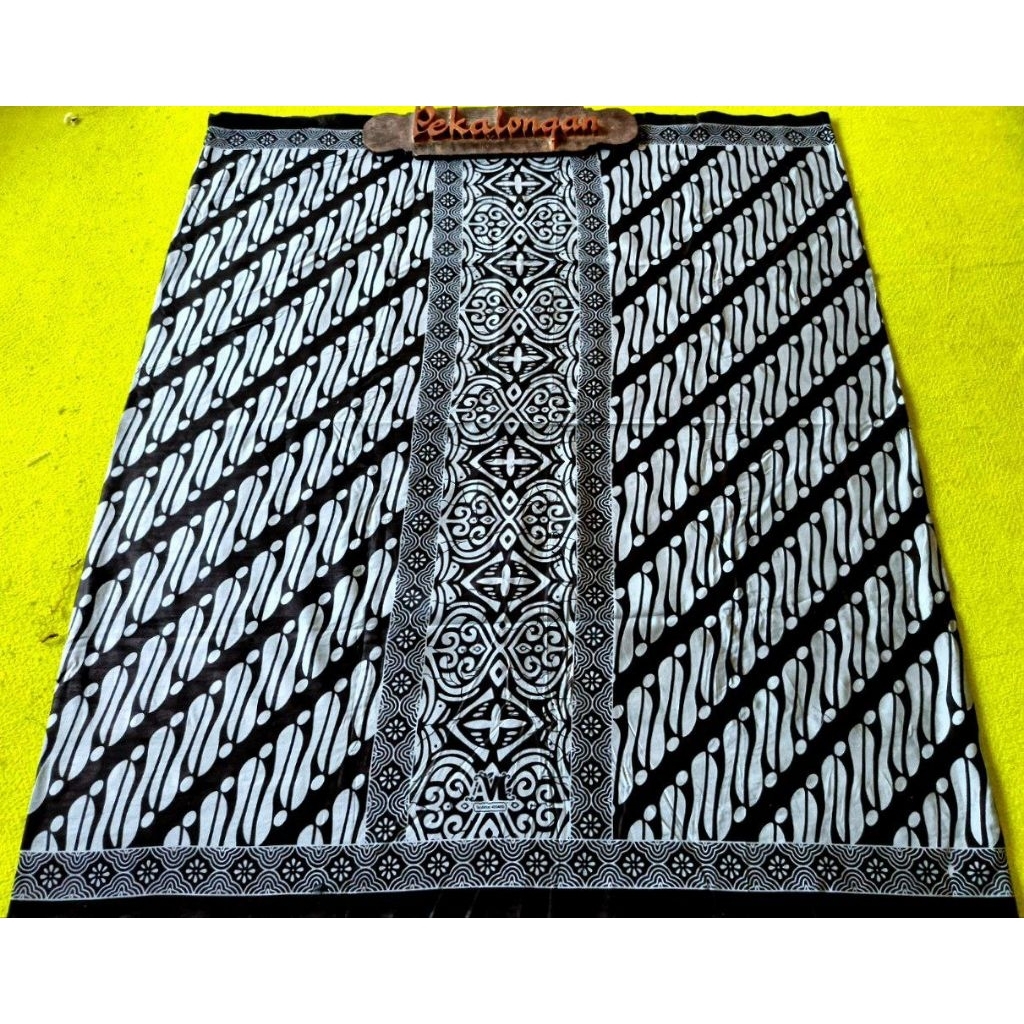 Sarung Motif Gus Baha' | Grosir Sarung | produsen tangan pertama