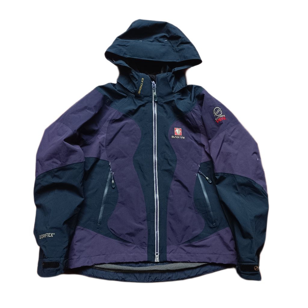 A41 blackyak goretex 3 layer outdoor jacket S-M