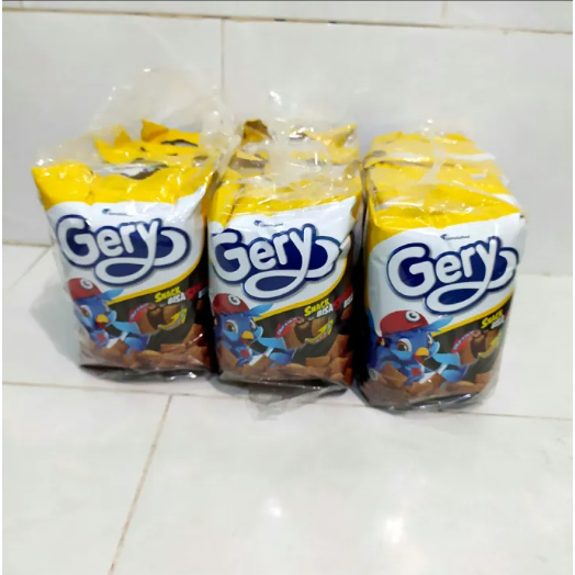 

(Per PCS) GERY Snack SEREAL Bantal Coklat 2000 24Gram
