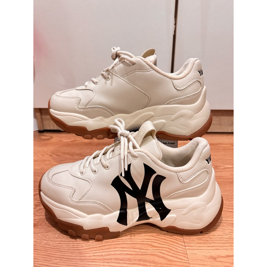 MLB New York Yankees Bigball Chunky Beige Gum