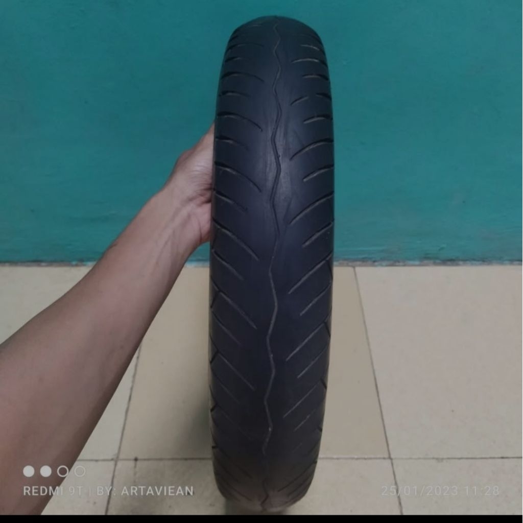 Ban Bridgestone battlax BT45 110/70 17 second bekas