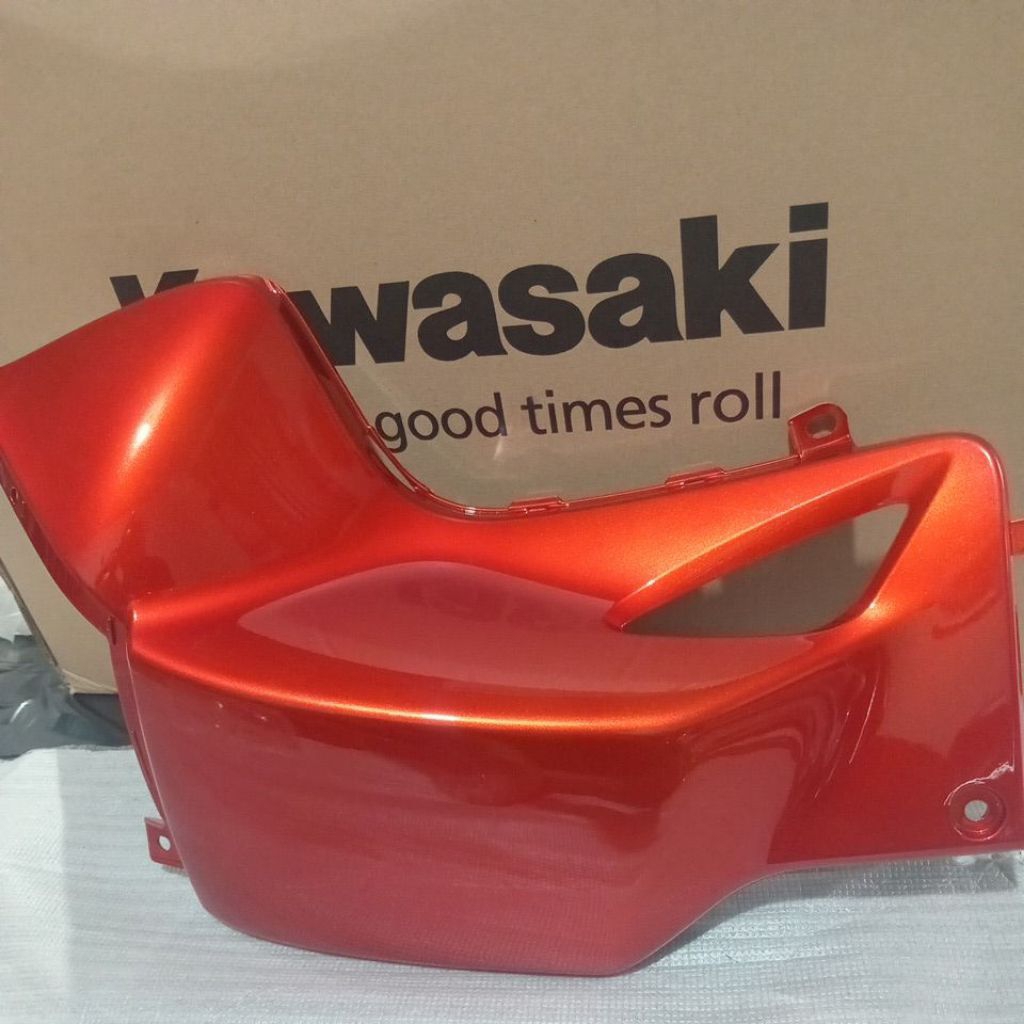 body samping kiri kawasaki zx130 warna orange code 14N