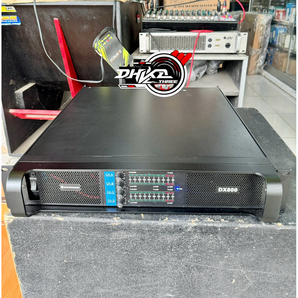 POWER SOUNDCREST DX800 4 Channel Class H / Power Amplifier Soundcrest Dx800 4 channel class H / powe