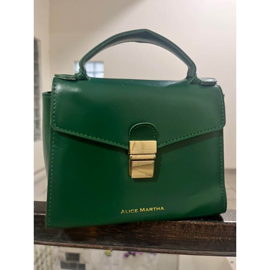 [PRELOVED] Tas Selempang Sling Bag - Warna Hijau