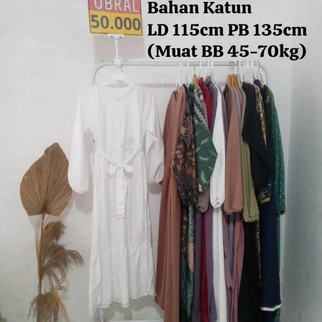 Dress Wanita Putih Simple | Gamis Putih Pengajian