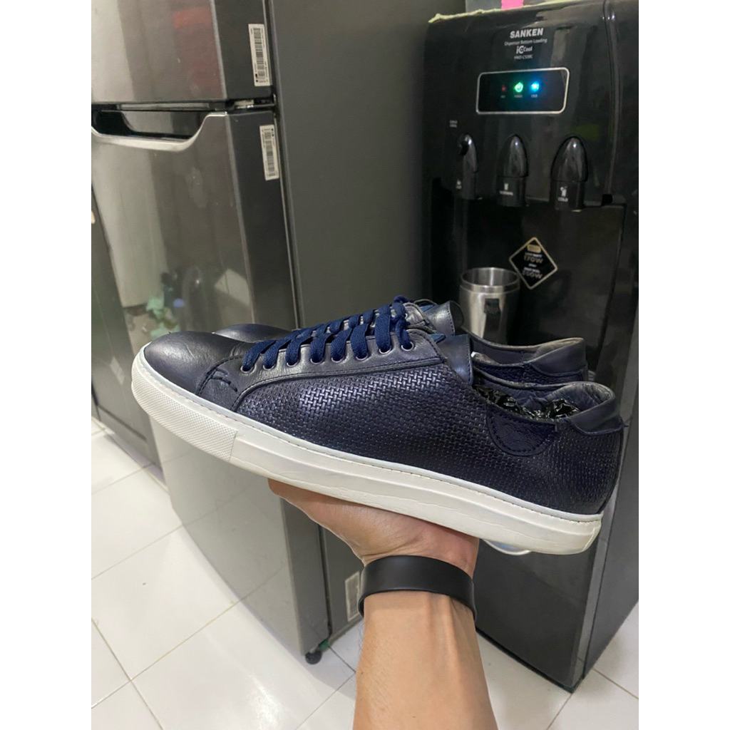 Baldinini Navy Casual Leather #italy #sneakers #magnanni #lv #gucci #versache #fendi #rare #sz43 #bl