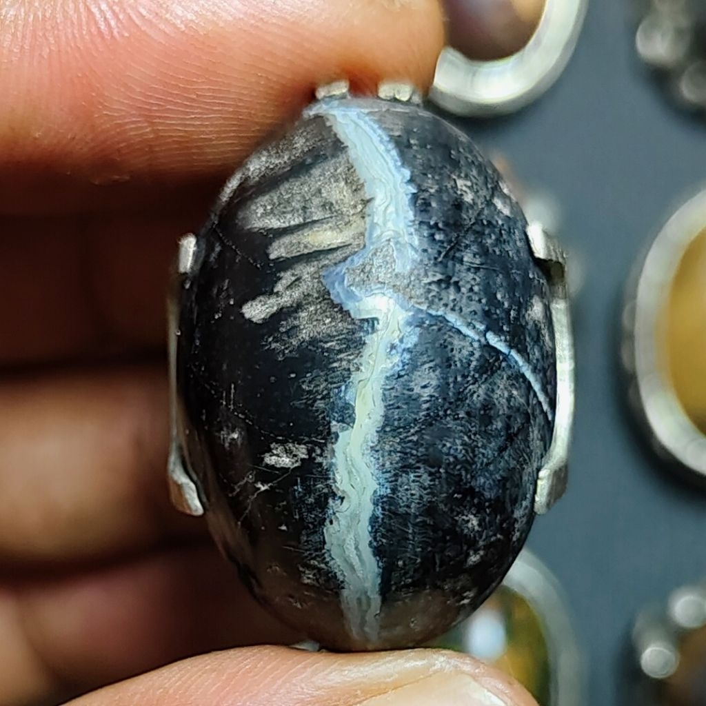 batu akik kendit kelor lawasan