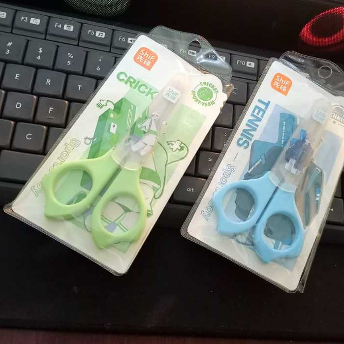 

Gunting anak pegangan plastik dengan pengaman safety scissors gunting sekolah plastik aman