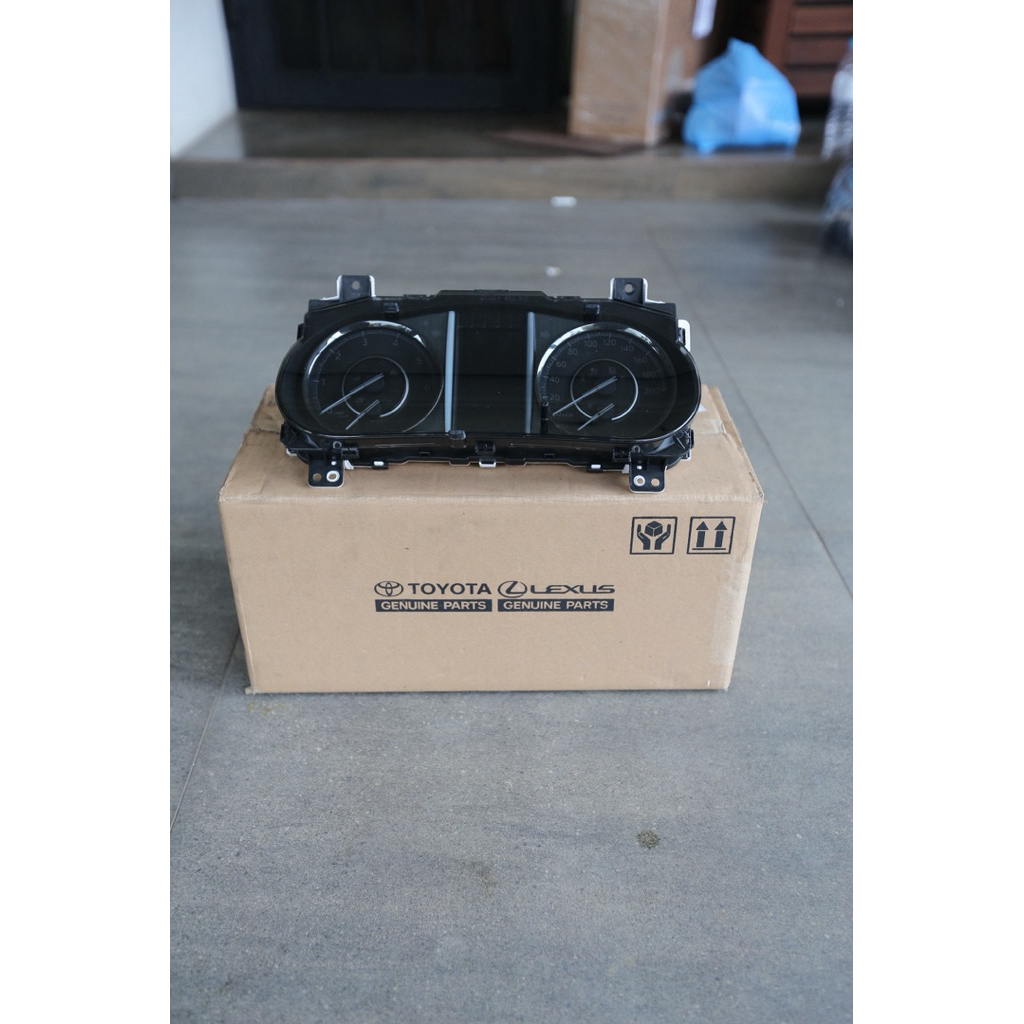 KILOMETER VRZ LEGENDER