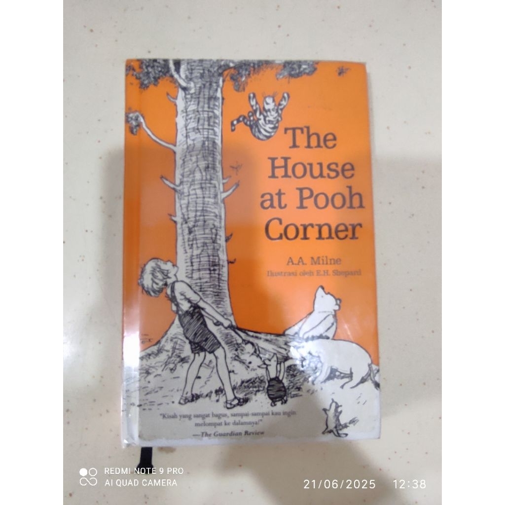 

BukuTheHouseatPoohCorner