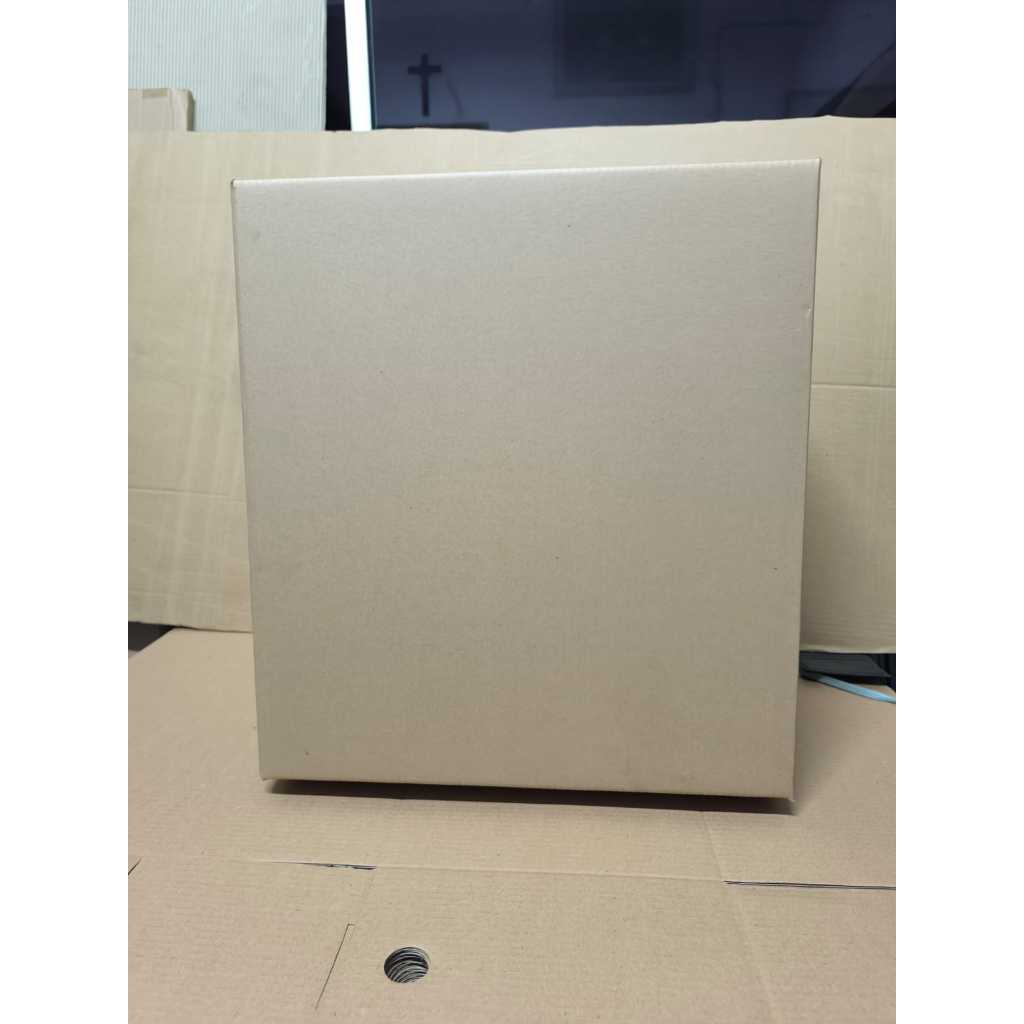 

Kardus polos double wall ukuran 48 x 24 x 52 cm