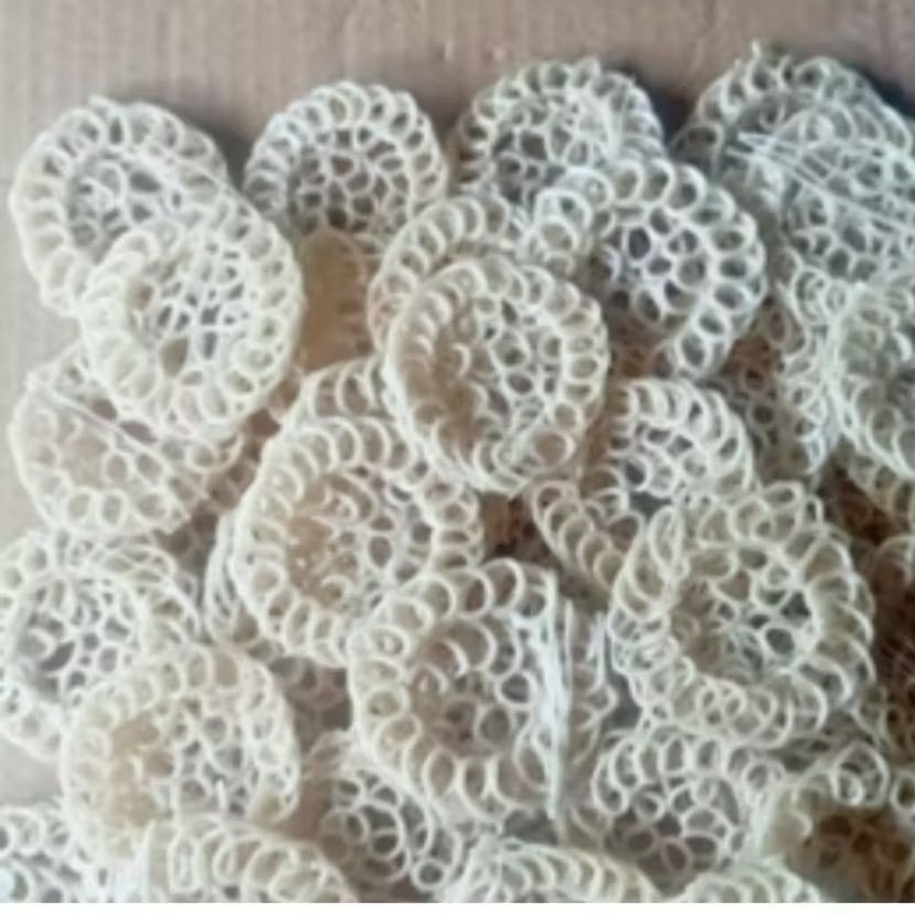 

KRUPUK MAWAR PUTIH MENTAH 1 KG