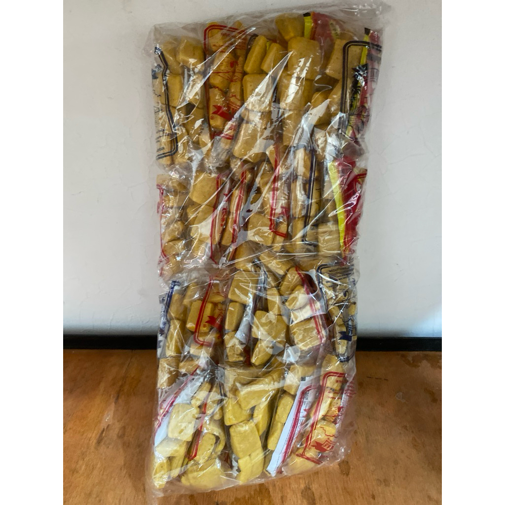 

KERUPUK TAHU SAOS ISI 24PCS