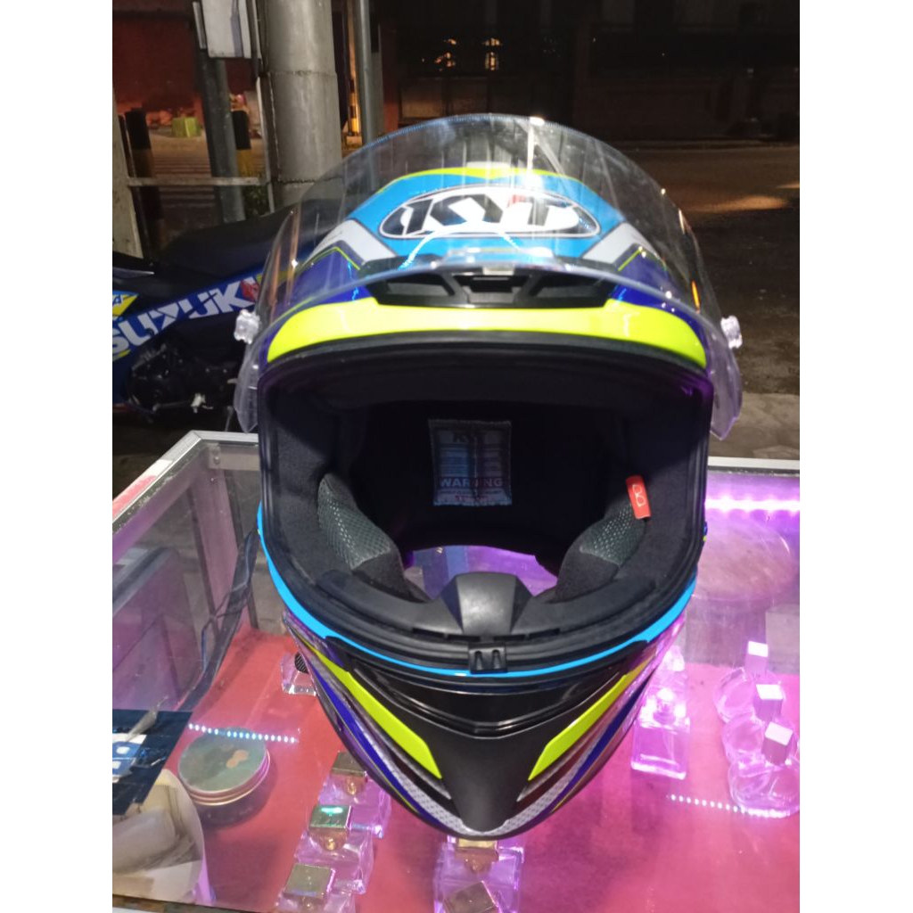 HELM KYT TT COURSE GRENPRIX BEKAS MULUS