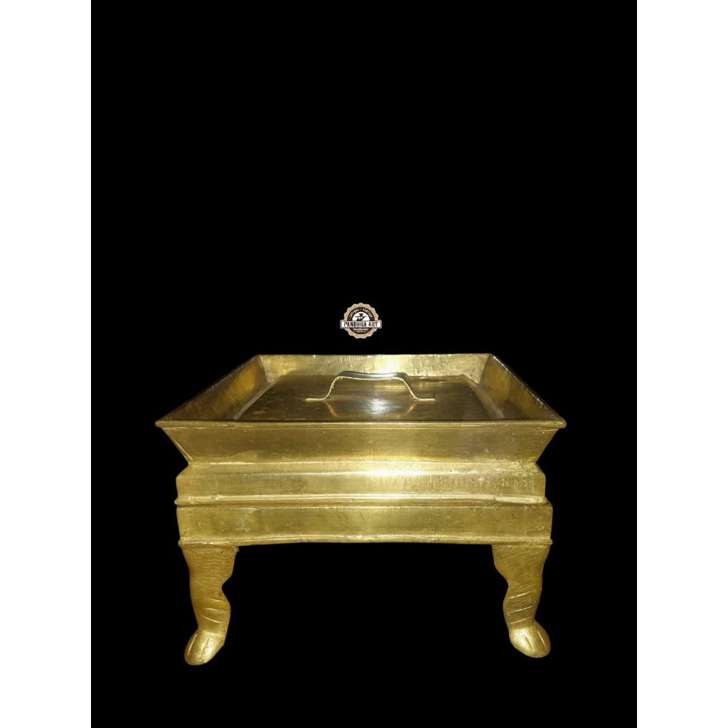 Cetakan kue lumpur / bikang lubang 9 kuningan lawas