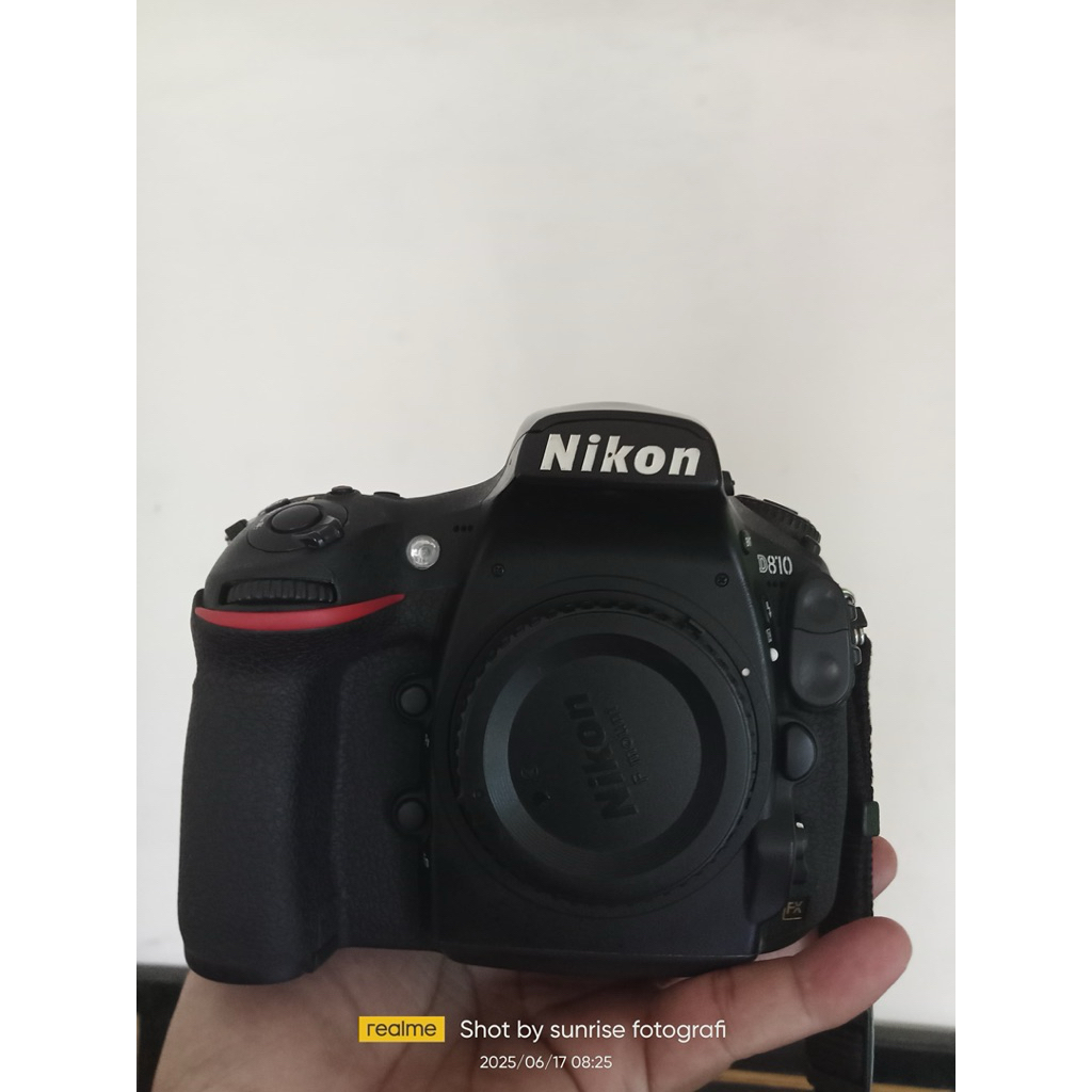Nikon D810 Body Only Lengkap