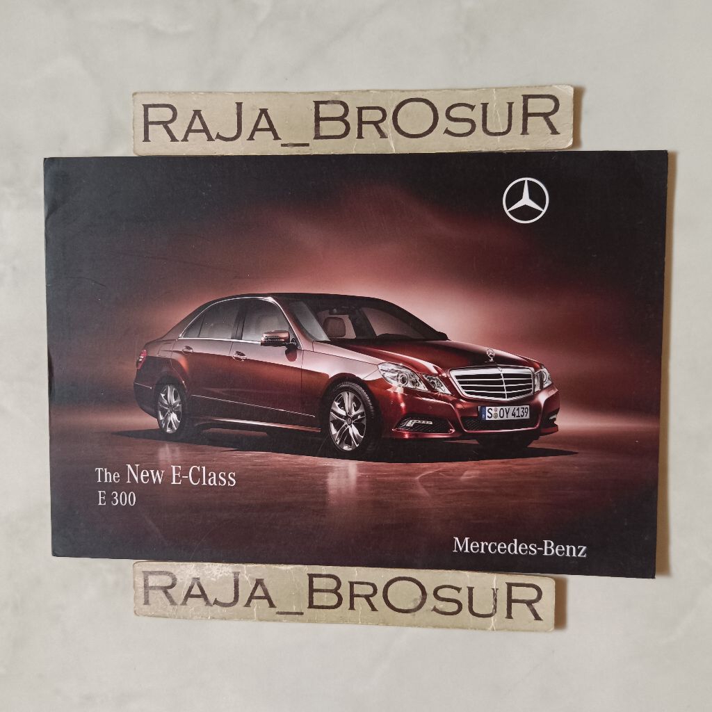 Poster brosur katalog leaflet Mercedes Benz The E Class Mercy E300 E 300 2009