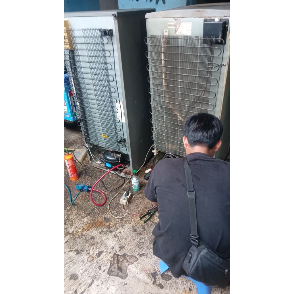 SERVIS KULKAS PANGGILAN TANGERANG