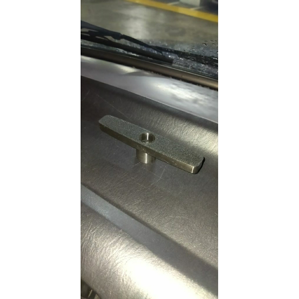 Handle Bagasi Dalam Kijang Kapsul