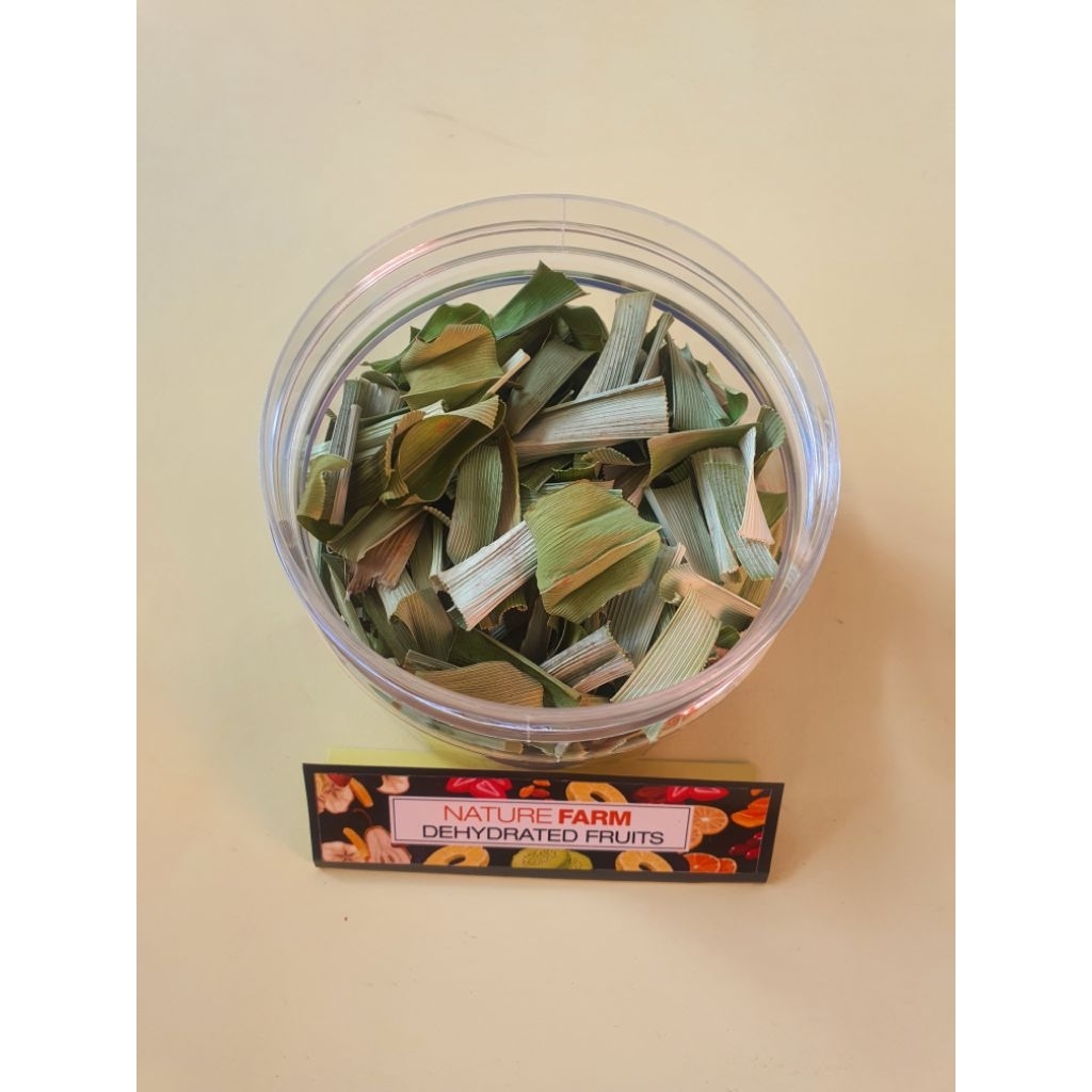 

Nature Farm Premium Daun Pandan iris kering - Teh Daun Pandan - tisane - wedang - infused water
