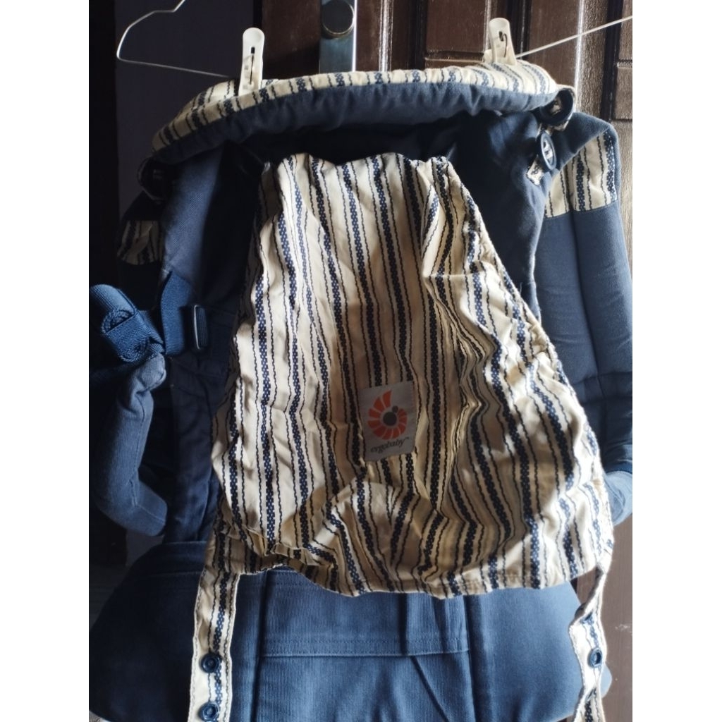 preloved ergo adapt original (baca deskripsi yaa)