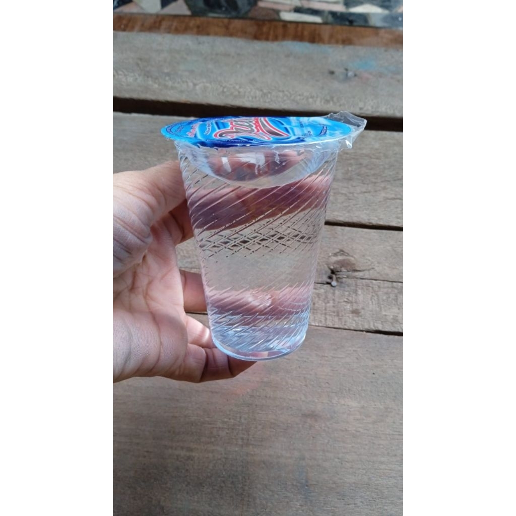 

DUTA air mineral kemasan gelas