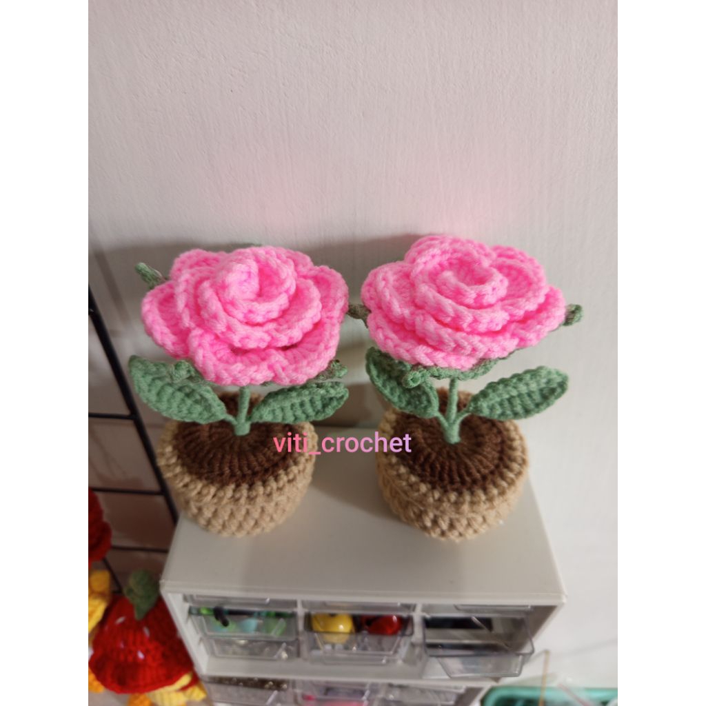 amigurumi pot bunga rose bunga rajut